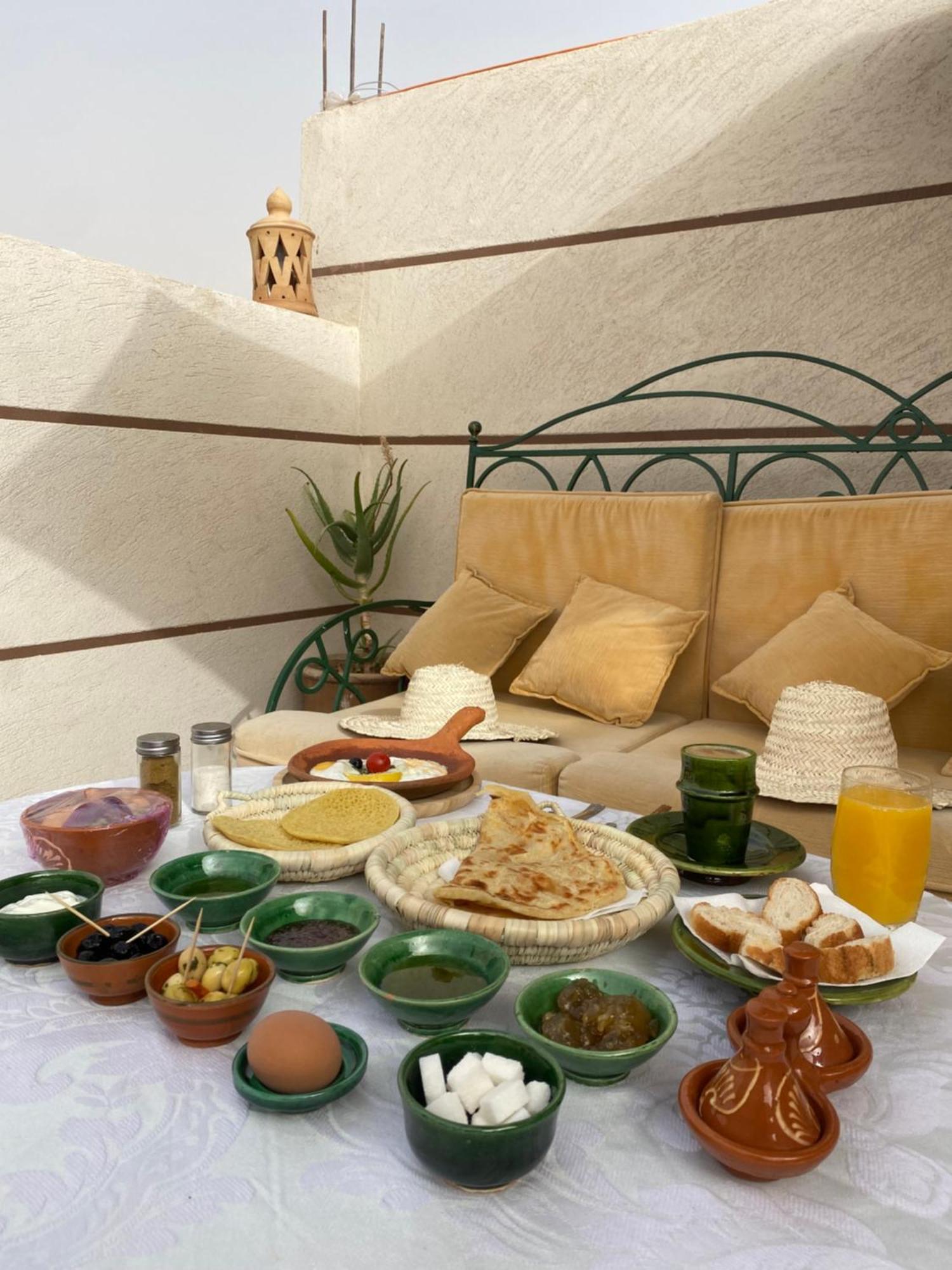 Dar Mgouna Roses Kelaat-M'Gouna 外观 照片